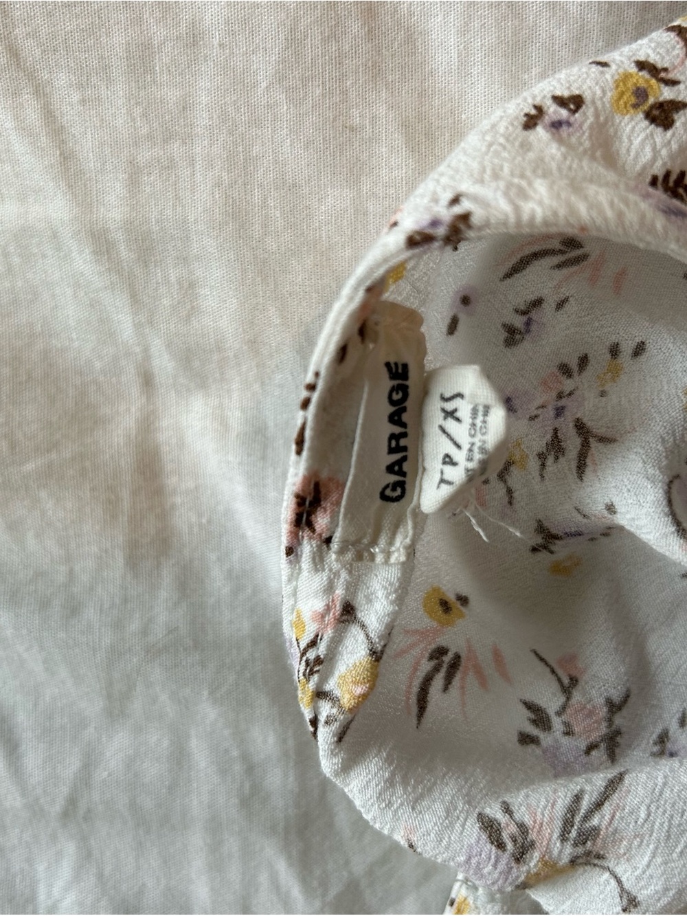 Floral Ruffle Cami Top - Picture 4 of 4